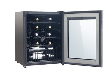 China La tranquilidad de 70 litros construyó en refrigerador de vino con los estantes de la temperatura constante 4 proveedor