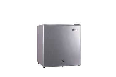 China Refrigerador de plata alto R600a eficiente de la despensa de la encimera del refrigerador de la despensa de la sobremesa proveedor